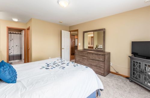 640 Concord Village Cir, Johnstown OH  43031-9194 exterior