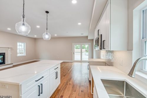 421 River Rd, Rahway NJ  07065-4203 exterior