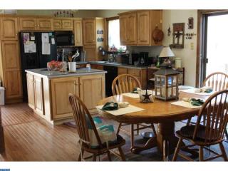 104 Walton Ln, Romansville PA  19320-1051 exterior