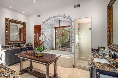 5909 Solcito Ln, Scottsdale AZ 85250-5514 exterior