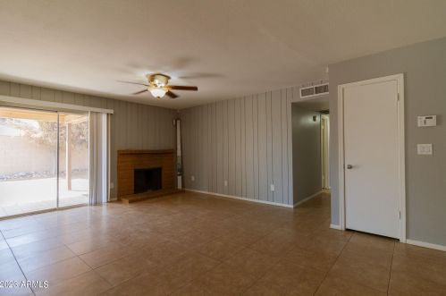 4221 Crocus Dr, Phoenix AZ  85053-5316 exterior