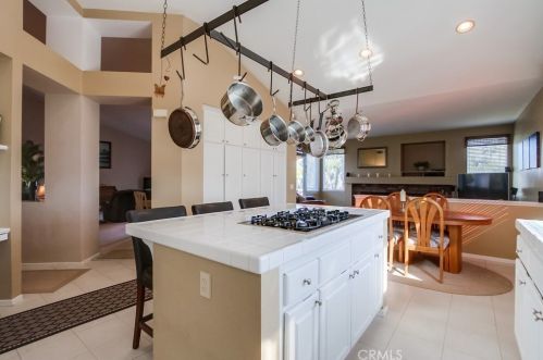 4884 Point Loma Pl, Oceanside CA  92057-3402 exterior