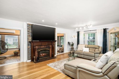 848 Riverside Ave, Trenton NJ 08618-5318 exterior