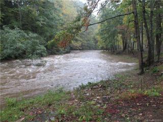 5 Hilltop Rd, Edwards Crossroads, NC 28675-9170