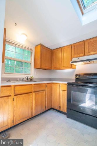 467 Freeze Rd, Linden VA  22642-5527 exterior