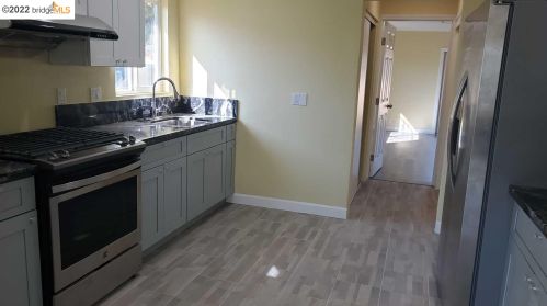 2175 103rd Ave, Oakland, CA 94603-3327