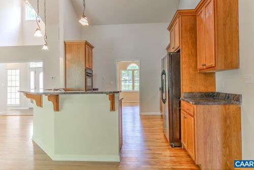 17 Shortwood Cir, Bybee VA  22963-2747 exterior