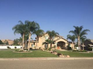 1932 Rose St, Porterville, CA 93257-9086