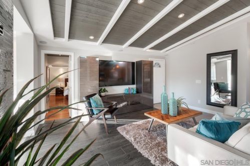 2930 Admiral Ave, San Diego CA 92123-3106 exterior