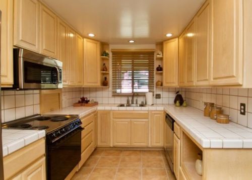 458 Briarwood Dr, South San Francisco CA  94080-5829 exterior
