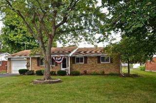 1069 Parkway Dr, Greenville, OH 45331-2619