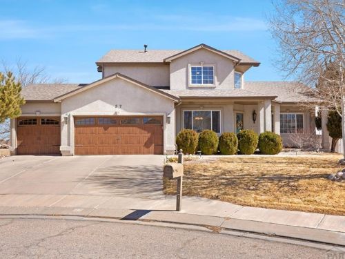 37 Pasadena Dr, Pueblo, CO 81005-2985