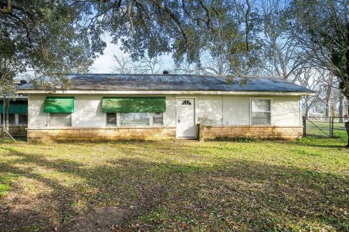 3710 Fulton St, Dinsmore, TX 77488-2131