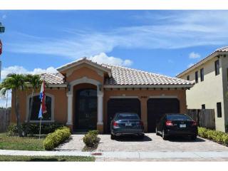 14665 17th St, Miami, FL 33175-7049
