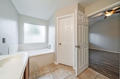 1030 Bahia Vis Dr, Richmond TX  77406-2850 exterior