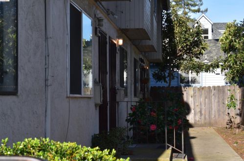 3127 Cuthbert Ave, Oakland CA  94602-2729 exterior