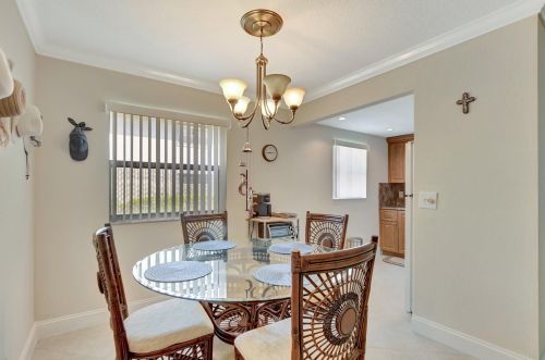 357 Brittany H, Delray Beach FL  33446-1124 exterior