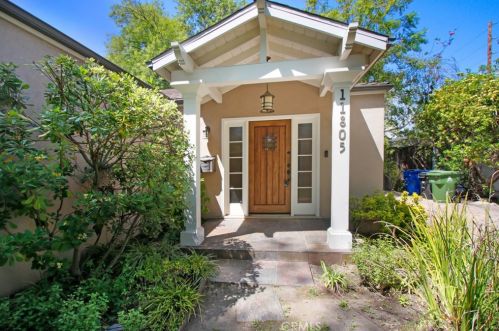 11805 Hartsook St, North Hollywood CA  91607-3215 exterior