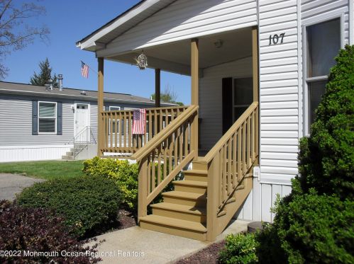 107 Woody Rd, East Freehold, NJ 07728-3419