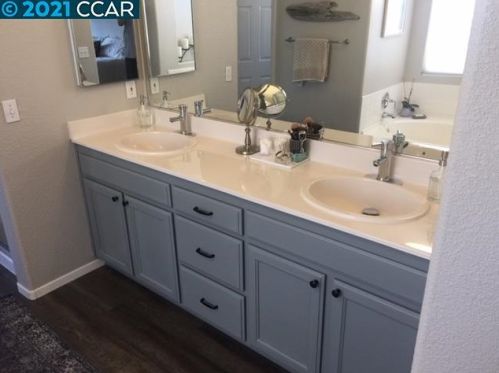 327 Whispering Oaks Ct, West Pittsburg CA  94565-7371 exterior