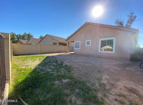 3217 68th Ave, Phoenix, AZ 85033-5551