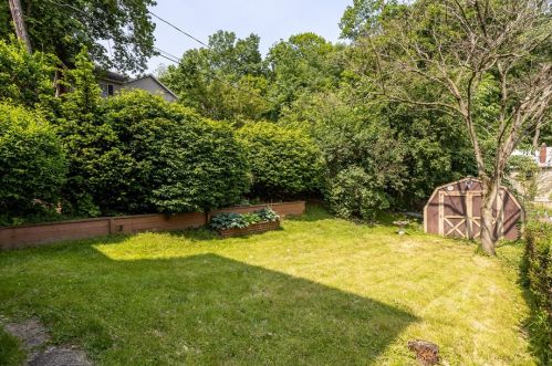 928 Fleming St, Moon Twp, PA 15108-1964