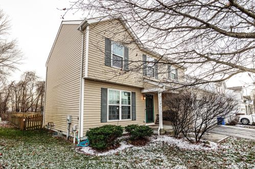 8311 Crete Ln, Blacklick OH  43004-8307 exterior