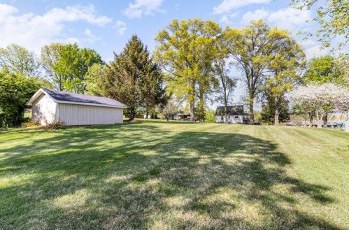 5050 Holtz Dr, Newport, KY 41076-8794