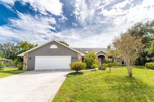 230 Chandler Ter, Fort Pierce, FL 34984-4439