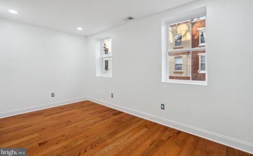 312 Manton St, Philadelphia PA  19147-5213 exterior