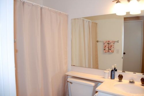19966 Avenue Of The Oaks, Santa Clarita CA  91321-1387 exterior