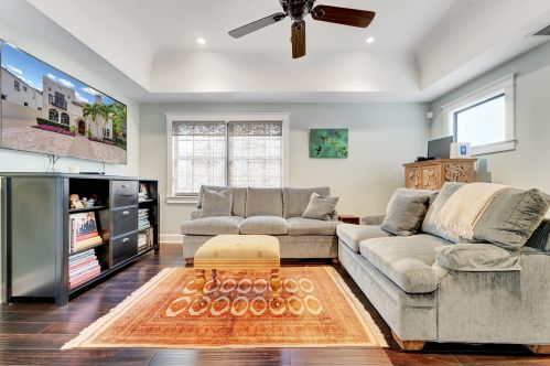 258 Granada Rd, West Palm Beach FL  33401-7921 exterior