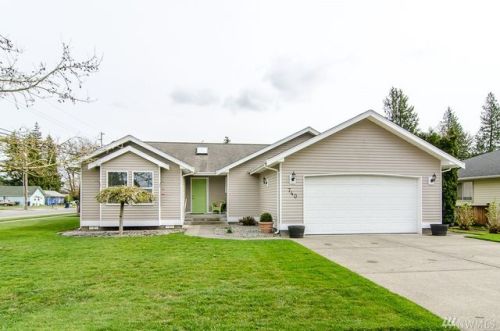740 Fern Dr, Lynden, WA 98264-9771