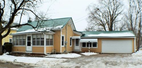 307 Hempstead Ave, Fairfield, IA 52556-2952