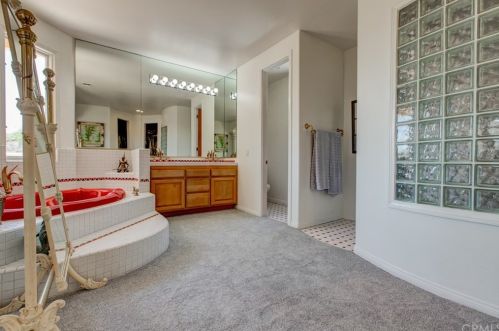 5537 Patria Ct, Orange, CA 92869-1321