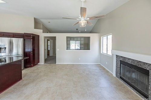 3259 Tamarind Ave, Rialto CA  92377-3657 exterior