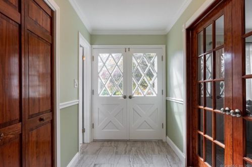 3 Arrowhead Way, Woodbury, CT 06798-2016