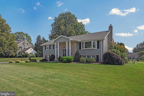 1202 Main St, Ephrata, PA 17522-1308
