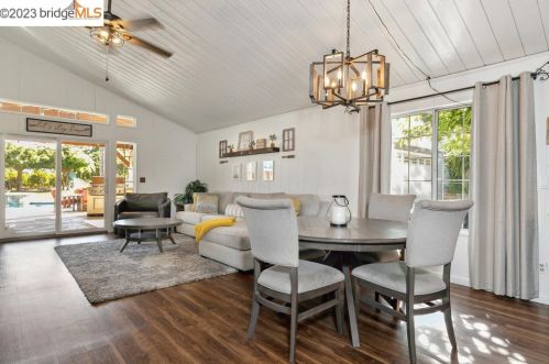 105 Bolton Rd, Oakley, CA 94561-2731