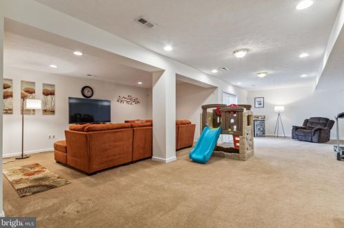 10114 Lees Crossing Ln, Fredericksburg VA  22408-0292 exterior
