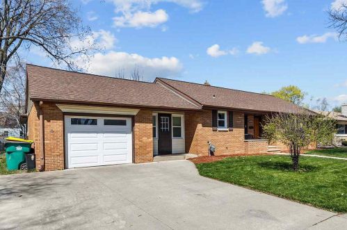 1111 Royal Blvd, Green Bay, WI 54303-4237