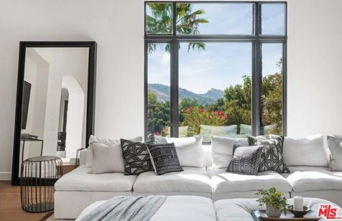 3170 Santa Maria Rd, Topanga CA  90290-4307 exterior