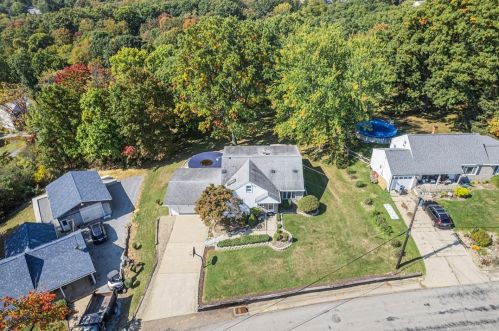 204 Center St, Beaver Falls, PA 15010-1726