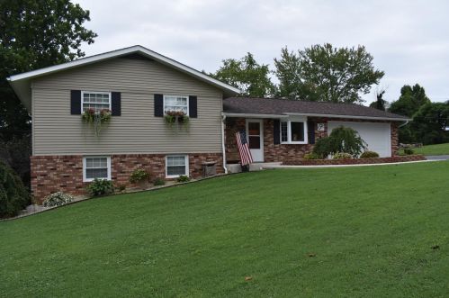 103 Elizabeth Dr, Fairfax, OH 45133-7379