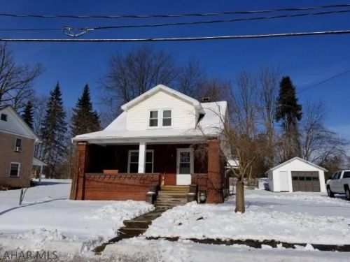 424 Stone St, Bellwood, PA 16617-2029