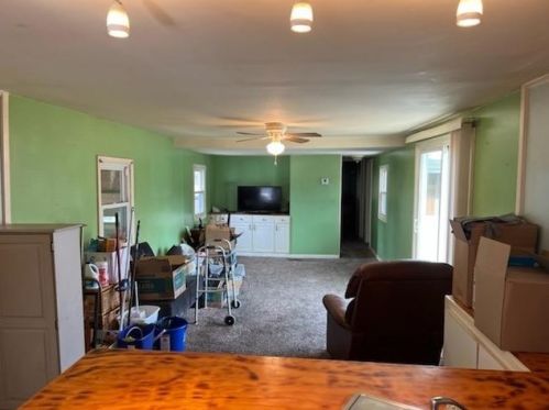 35 Bunker Ln, Dover NH  03823-7543 exterior