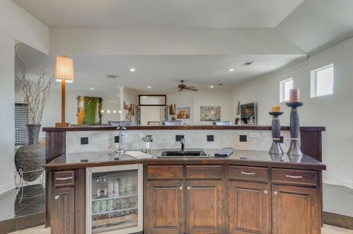 3101 Oak Crest Dr, Lewisville TX  75022-5268 exterior