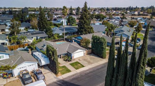 1061 Plumas Way, Manteca, CA 95336-3814