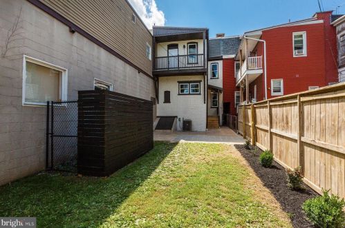 237 Lime St, Lancaster PA  17602-2748 exterior