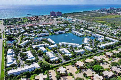 121 Ocean Dunes Cir, Jupiter FL  33477-9140 exterior